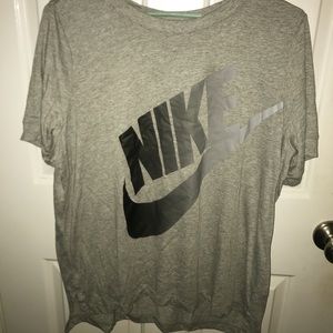 Nike High-Low Tee